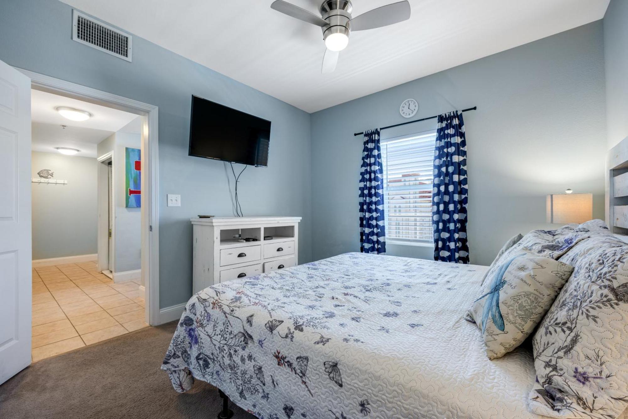 Laketown 1730 Gorgeous 2 Bd Bunks, Gulf Views, Amenities Holiday home Panama City Beach